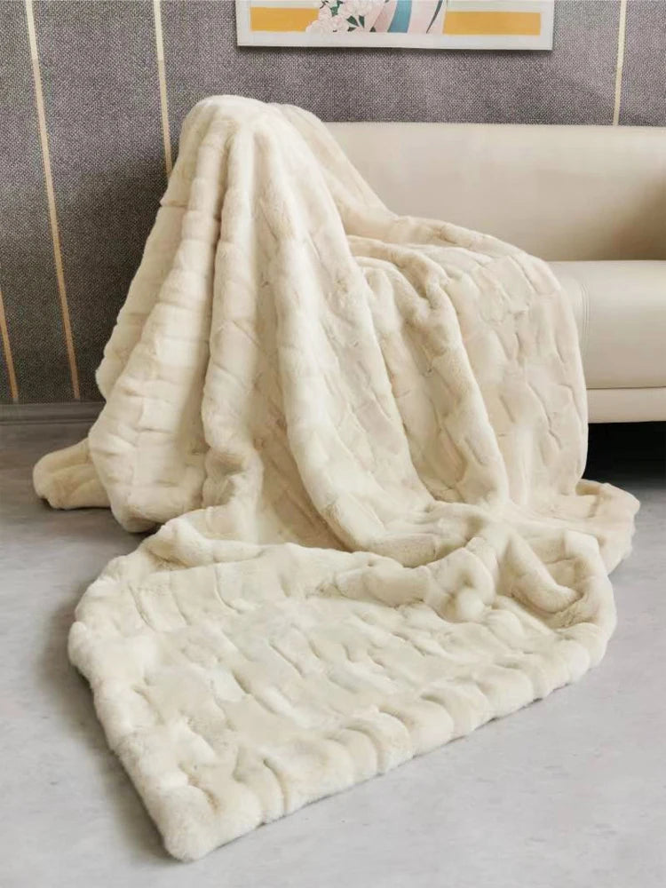 Luxury Faux Fur Mink Throw Blanket – Double Layer Soft & Warm