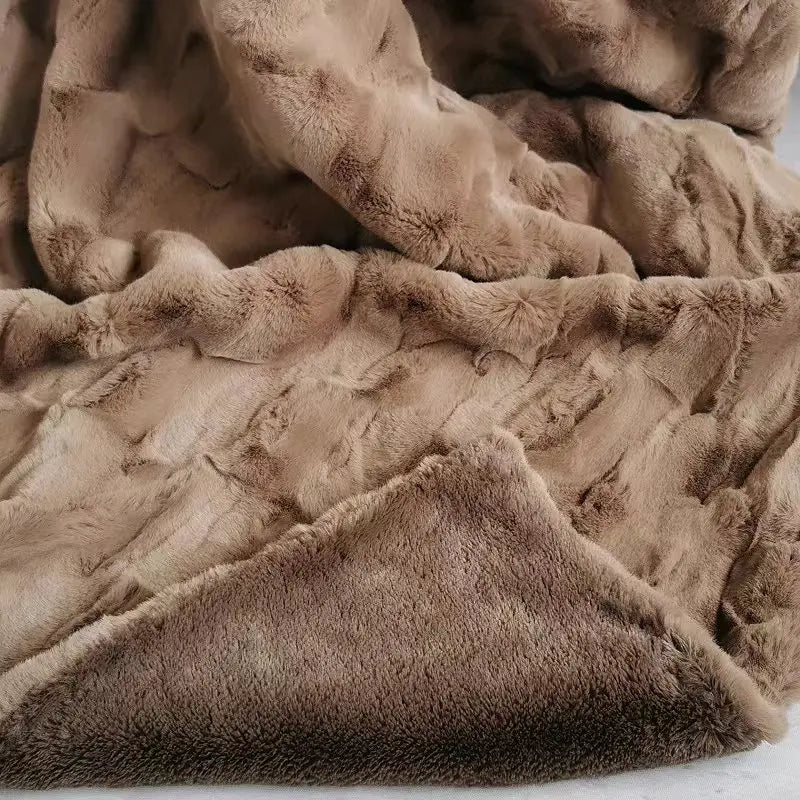 Luxury Faux Fur Mink Throw Blanket – Double Layer Soft & Warm