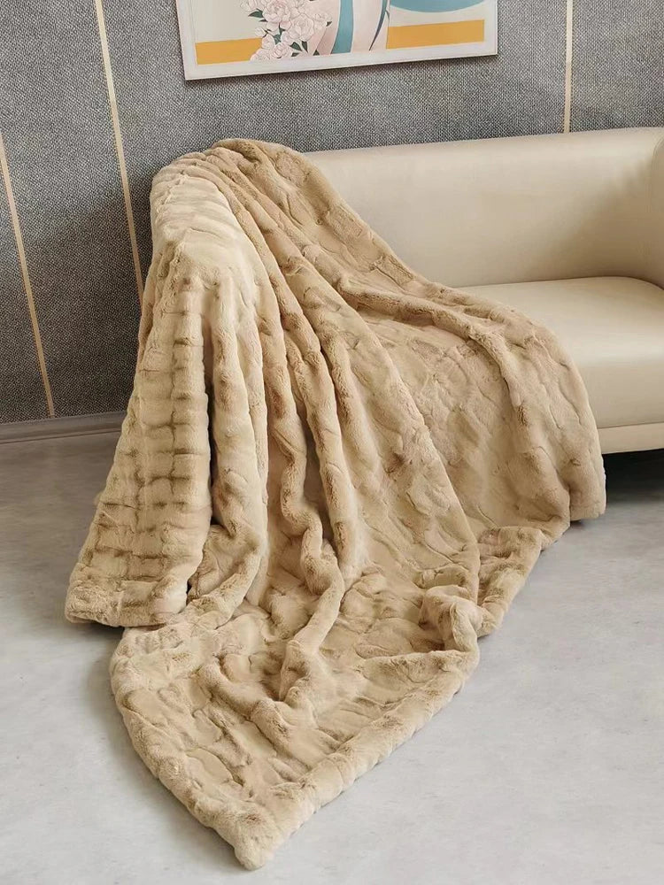 Luxury Faux Fur Mink Throw Blanket – Double Layer Soft & Warm